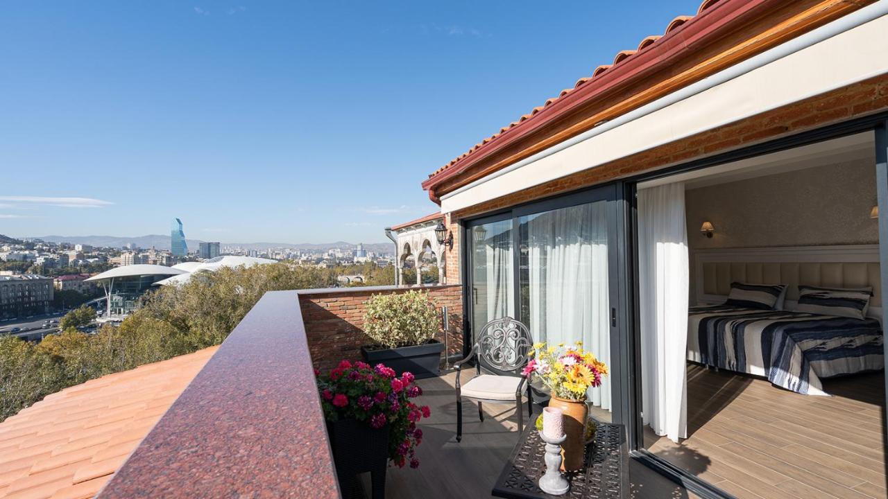 Hotel Passport Tbilisi Eksteriør bilde