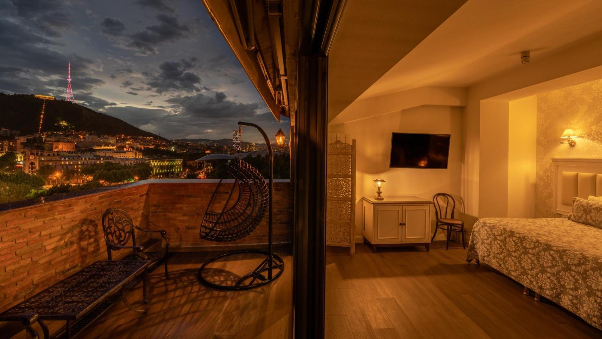 Hotel Passport Tbilisi Eksteriør bilde